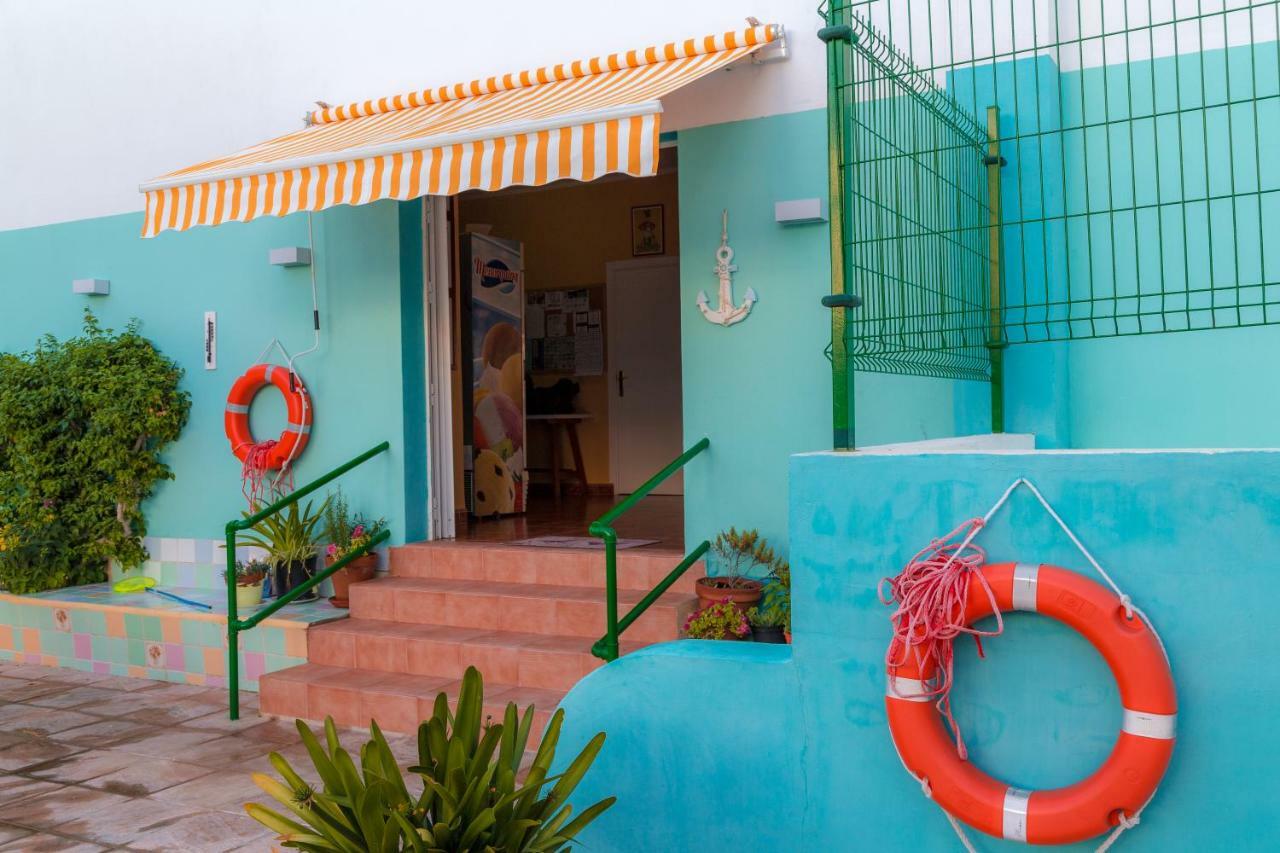 Hostal Valencia San Antonio  Exterior photo